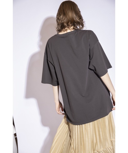 OSMOSIS(オズモーシス)の「プリントTシャツ(Tシャツ/カットソー・レディース・ブラック/チャコール/ホワイト・ONE SIZE)」の9枚目の写真