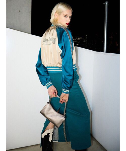 EVRIS（エヴリス）の「サイドロゴラインスウェットロングスカート【セットアップ着用可能】（スカート・レディース・ホワイト/ブルー/ブラック・FREE）」の22枚目の写真