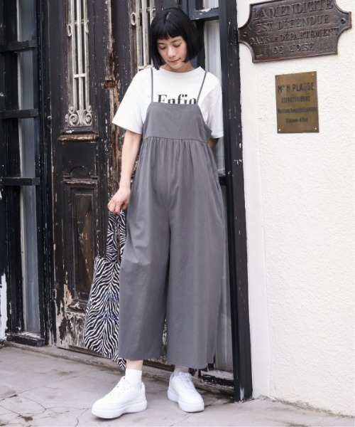 LBC（エルビーシー）の「キャミワイドサロペット（サロペット/オーバーオール・レディース・ブラック/グレー・M）」の21枚目の写真