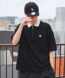 【ユニセックスで着用可能】ミニ裏毛半袖ハーフジップTシャツ D刺繍ロゴ