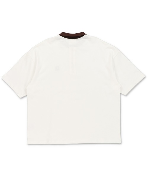 SPINNS(スピンズ)の「【ユニセックスで着用可能】ミニ裏毛半袖ハーフジップTシャツ D刺繍ロゴ(ポロシャツ・メンズ・ネイビー/ブラック/ワイン/ホワイト・ONESIZE)」の12枚目の写真