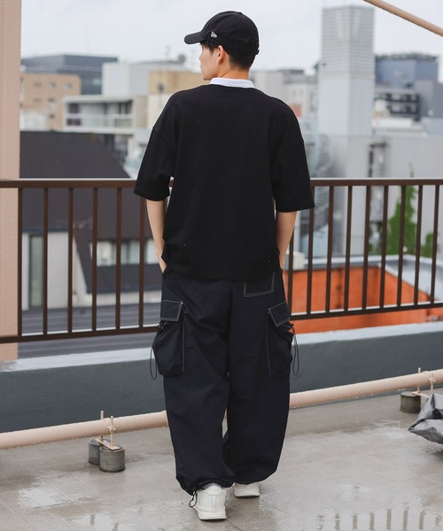 SPINNS(スピンズ)の「【ユニセックスで着用可能】ミニ裏毛半袖ハーフジップTシャツ D刺繍ロゴ(ポロシャツ・メンズ・ネイビー/ブラック/ワイン/ホワイト・ONESIZE)」の16枚目の写真