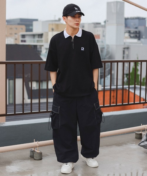 SPINNS(スピンズ)の「【ユニセックスで着用可能】ミニ裏毛半袖ハーフジップTシャツ D刺繍ロゴ(ポロシャツ・メンズ・ネイビー/ブラック/ワイン/ホワイト・ONESIZE)」の20枚目の写真