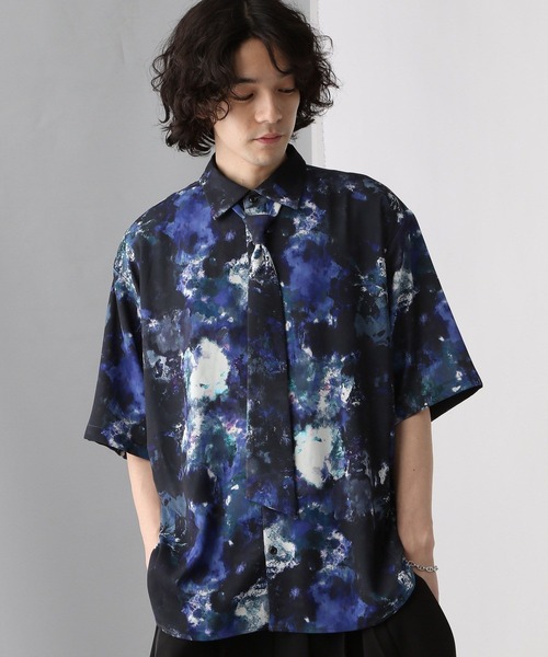 HARE（ハレ）の「BLURプリントボウタイシャツ(HARE)（シャツ/ブラウス・メンズ・ブラック/グレー/ブルー・SMALL/MEDIUM）」の4枚目の写真