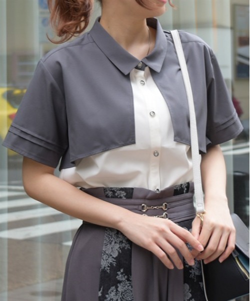 axes femme(アクシーズファム)の「バイカラーフラシシャツ(シャツ/ブラウス・レディース・ブラック/ブルーグリーン/グレー・FREE)」の2枚目の写真