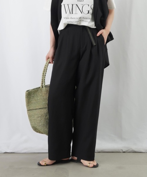 LUCA/LADY LUCK LUCA(ルカ/レディラックルカ)の「LC/LLL リネンブレンド2タックパンツ【セットアップ着用可】(スラックス・レディース・ブラック/カーキ・FREE)」の3枚目の写真