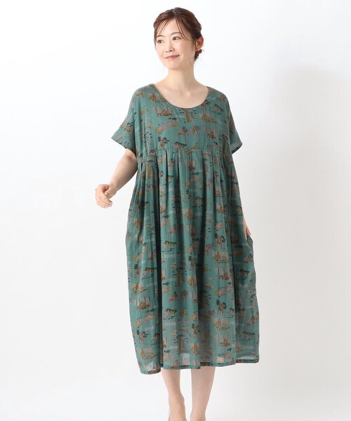 one'sterrace（ワンズテラス）の「リゾート エレファント柄ワンピース（ワンピース・レディース・カーキ系5/ベージュ系8/ブルー系その他7・02）」の3枚目の写真