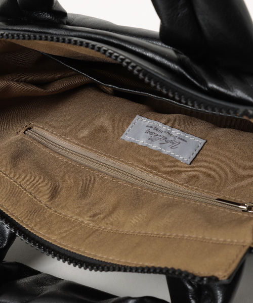 Q（キュー）の「パフィーミニショルダー（ショルダーバッグ・レディース・ブラック/シルバー/グリーン・ONE SIZE）」の8枚目の写真