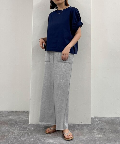 fredy emue（フレディエミュ）の「シルケット袖ギャザープルオーバーカットソー（Tシャツ/カットソー・レディース・チャコールグレー/グレイッシュブルー/ネイビー/オフホワイト・38）」の13枚目の写真