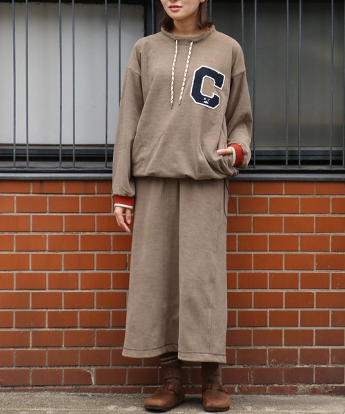 KRIFF MAYER Lady's Collection（クリフメイヤーレディースコレクション）の「ワッペンスタンドクルー（スウェット・レディース・カラフル/チャコール/ナチュラル/ブラック/グレイッシュベージュ・MEDIUM/LARGE）」の13枚目の写真