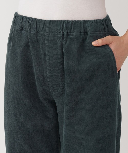 無印良品(ムジルシリョウヒン)の「婦人 ストレッチコーデュロイイージーストレートパンツ(その他パンツ・レディース・スモーキーグリーン系/スモークピンク/アイボリー/ネイビー/ダークグレー・XL/L/M/S)」の18枚目の写真