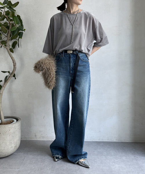 DouDou(ドゥドゥ)の「シアーベロアワイドTEE(Tシャツ/カットソー・レディース・ブラック/アイボリー/グレイッシュベージュ・FREE)」の15枚目の写真