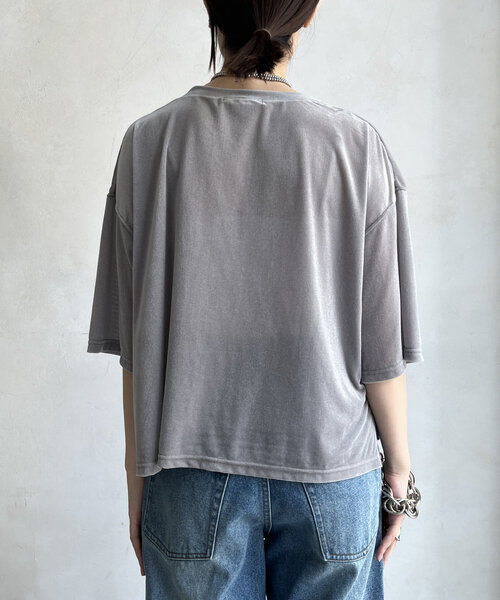 DouDou(ドゥドゥ)の「シアーベロアワイドTEE(Tシャツ/カットソー・レディース・ブラック/アイボリー/グレイッシュベージュ・FREE)」の11枚目の写真