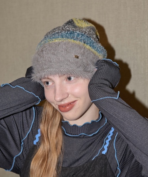 idem（イデム）の「mix color shaggy beanie / MIXカラーシャギービーニー（ニットキャップ/ビーニー・レディース・グレー/ブラウン・FREE）」の5枚目の写真