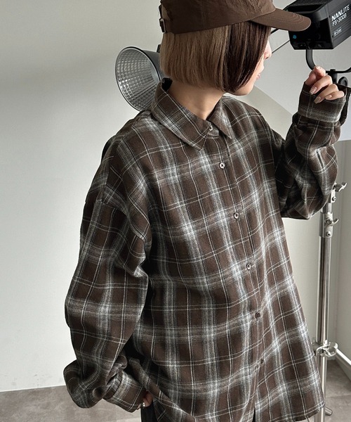 apres jour mignon（アプレジュールミニョン）の「チェックBIGシャツ【ZOZOTOWN限定アイテム】（シャツ/ブラウス・レディース・レッド/ブラック/ブラウン系その他/ネイビー/カーキ・フリー/X-LARGE）」の2枚目の写真
