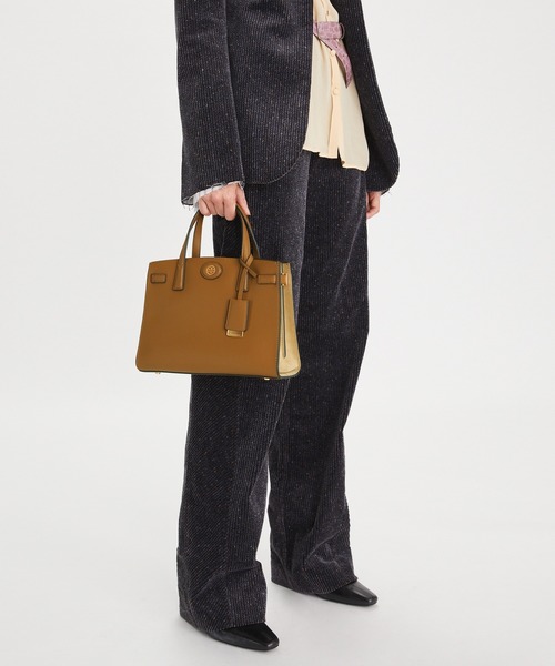 TORY BURCH（トリーバーチ）の「ロビンソン スモール サッチェル（ハンドバッグ・レディース・ブラウン・ONE SIZE）」の5枚目の写真