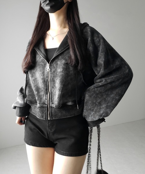 me+em select(ミームセレクト)の「【 2color 】ピグメントヴィンテージショートジップパーカー / pigment vintage short zip hoodie(パーカー・レディース・ブラック/ダークブラック・FREE)」の15枚目の写真