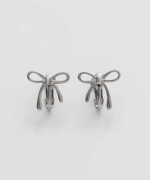 ciite' surgical stainless（シーテサージカルステンレス）の「【 金属アレルギー対応 】 リボンイヤリング サージカルステンレス   (両耳用)（イヤリング・レディース・シルバー/ゴールド・FREE）」の5枚目の写真