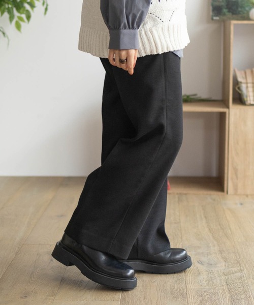 HusHusH（ハッシュアッシュ）の「【HusHusH/ハッシュアッシュ】タックセミワイドパンツ（その他パンツ・レディース・ブラック/グレー/ベージュ・M/L）」の5枚目の写真