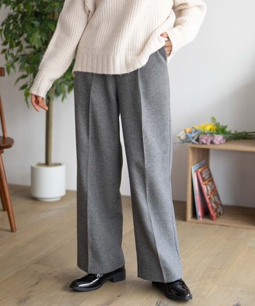 HusHusH（ハッシュアッシュ）の「【HusHusH/ハッシュアッシュ】タックセミワイドパンツ（その他パンツ・レディース・ブラック/グレー/ベージュ・M/L）」の10枚目の写真