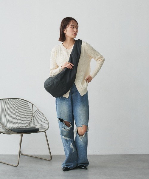 ad thie(アドティエ)の「パデット ボディーバッグ(ボディバッグ/ウエストポーチ・レディース・ベージュ/ブラック/オフホワイト・FREE)」の11枚目の写真