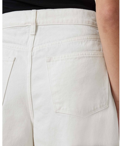 ALLSAINTS(オールセインツ)の「AKI CROSSOVER STRAIGHT LEG DENIM JEANS | AKI クロスオーバー ストレート レッグ デニム ジーンズ(デニムパンツ・レディース・ホワイト・25/27/26/24/28)」の5枚目の写真