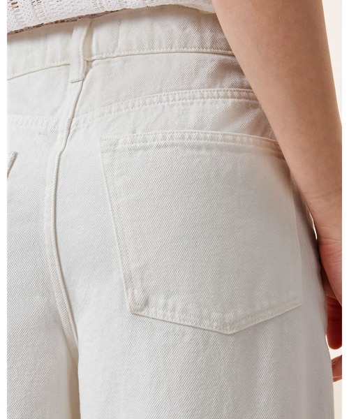 ALLSAINTS(オールセインツ)の「AKI CROSSOVER STRAIGHT LEG DENIM JEANS | AKI クロスオーバー ストレート レッグ デニム ジーンズ(デニムパンツ・レディース・ホワイト・25/27/26/24/28)」の13枚目の写真