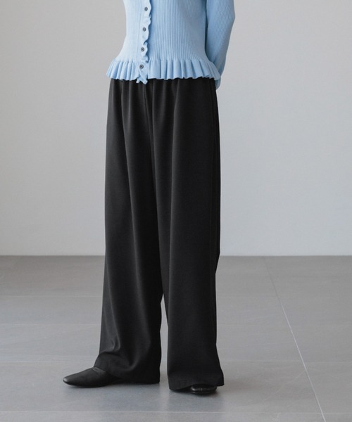 LOWRYS FARM（ローリーズファーム）の「ギャザーワイドイージーパンツ　288508（その他パンツ・レディース・ブラック/チャコールグレー/アイボリー/グリーン/ベージュ/ライトグリーン/ブルー/ベージュ系その他・FREE/LARGE/SMALL）」の18枚目の写真