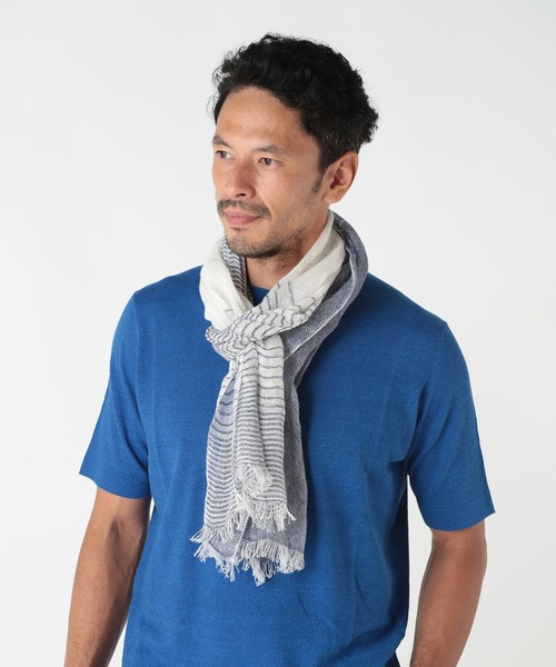 MEN'S BIGI（メンズビギ）の「バイカラーリネンストール（ストール/ショール・メンズ・ブルー/ピンク・FREE）」の4枚目の写真