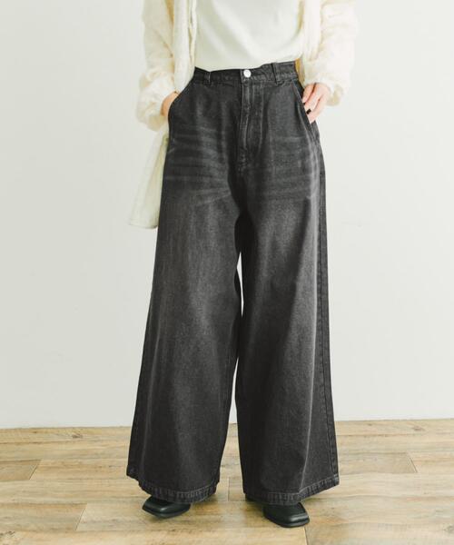 ITEMS URBANRESEARCH（アイテムズ アーバンリサーチ）の「ワイドデニム（デニムパンツ・レディース・ブルー系その他/インディゴブルー/ブラック系その他/ブラック・MEDIUM/SMALL）」の3枚目の写真