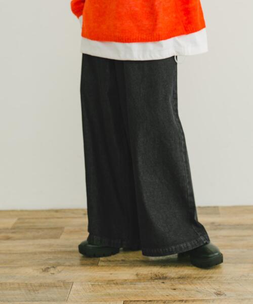 ITEMS URBANRESEARCH（アイテムズ アーバンリサーチ）の「ワイドデニム（デニムパンツ・レディース・ブルー系その他/インディゴブルー/ブラック系その他/ブラック・MEDIUM/SMALL）」の14枚目の写真