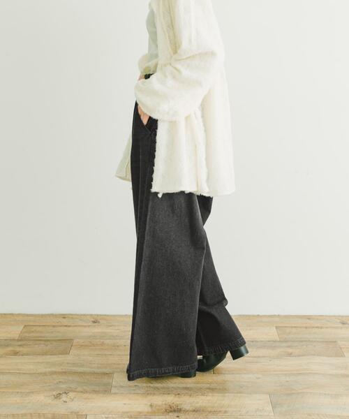 ITEMS URBANRESEARCH（アイテムズ アーバンリサーチ）の「ワイドデニム（デニムパンツ・レディース・ブルー系その他/インディゴブルー/ブラック系その他/ブラック・MEDIUM/SMALL）」の20枚目の写真