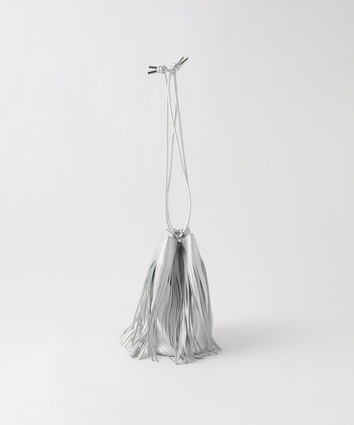 green label relaxing(グリーンレーベルリラクシング)の「フリンジ ドロスト 巾着バッグ(ショルダーバッグ・レディース・シルバー/イエロー/ブラック・FREE)」の11枚目の写真