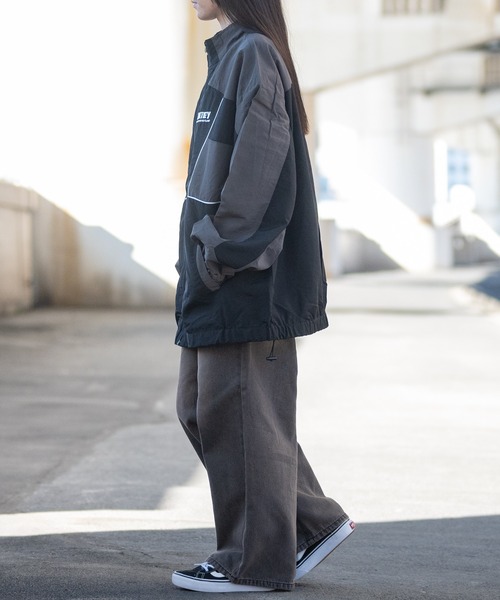 JOHN'S CLOSET（ジョンズクローゼット）の「【13】ボディ切替 ナイロンフルジップブルゾン（ナイロンジャケット・メンズ・ワイン/オフホワイト/ブラック・LARGE/MEDIUM）」の19枚目の写真