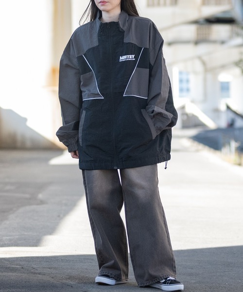 JOHN'S CLOSET（ジョンズクローゼット）の「【13】ボディ切替 ナイロンフルジップブルゾン（ナイロンジャケット・メンズ・ワイン/オフホワイト/ブラック・LARGE/MEDIUM）」の17枚目の写真