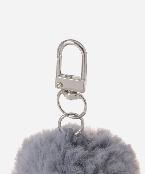 FOREVER 21(フォーエバー トゥエンティーワン)の「フワフワチャーム(チャーム・レディース・パープル/ブルー/ブラック・FREE)」の7枚目の写真