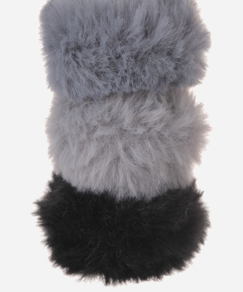 FOREVER 21(フォーエバー トゥエンティーワン)の「フワフワチャーム(チャーム・レディース・パープル/ブルー/ブラック・FREE)」の9枚目の写真