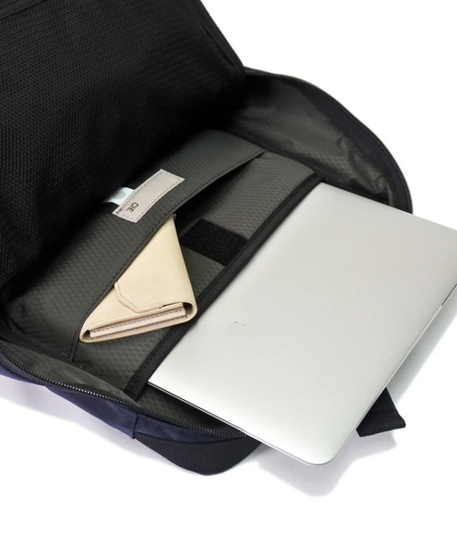 CIE（シー）の「【CIE】SQUARE BACKPACK-01 021826（バックパック/リュック・メンズ・ブラック/グレー/ネイビー・FREE）」の9枚目の写真