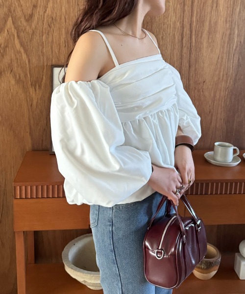 efill（エフィル）の「スリーブ バルーン オフショルダー ブラウス（シャツ/ブラウス・レディース・ホワイト・FREE）」の14枚目の写真
