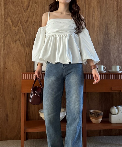 efill（エフィル）の「スリーブ バルーン オフショルダー ブラウス（シャツ/ブラウス・レディース・ホワイト・FREE）」の18枚目の写真