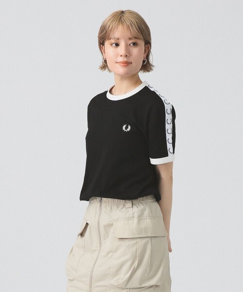 FRED PERRY(フレッドペリー)の「FRED PERRY / TAPED RINGER T-SHIRT(Tシャツ/カットソー・レディース・ブラック/サックスブルー/ホワイト・SMALL)」の6枚目の写真