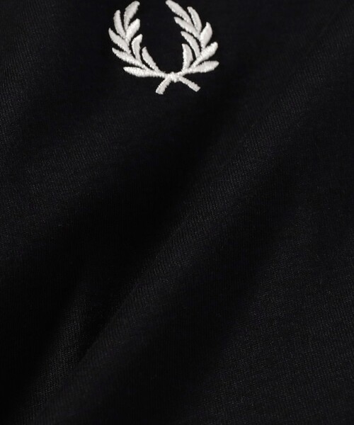 FRED PERRY(フレッドペリー)の「FRED PERRY / TAPED RINGER T-SHIRT(Tシャツ/カットソー・レディース・ブラック/サックスブルー/ホワイト・SMALL)」の17枚目の写真