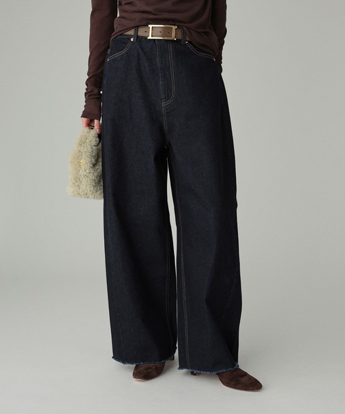 BABYLONE（バビロン）の「バレルレッグデニムパンツ（デニムパンツ・レディース・ブルー/ブラック/ネイビー/ダークブラウン/ベビーピンク/サンドベージュ・38inch/36inch/34inch）」の5枚目の写真