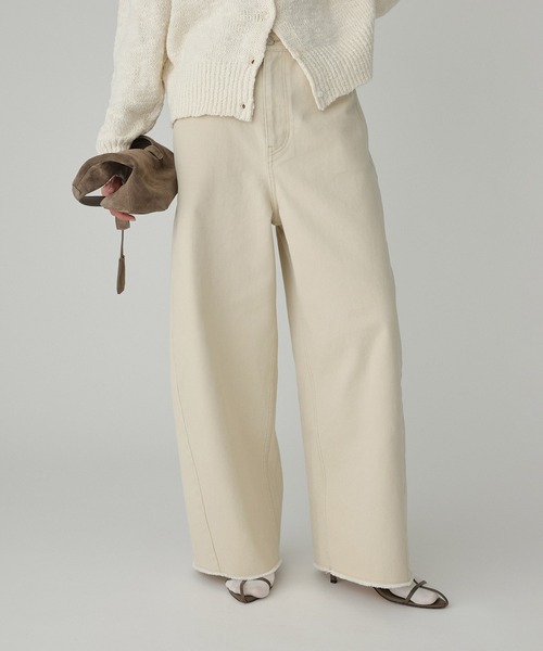 BABYLONE（バビロン）の「バレルレッグデニムパンツ（デニムパンツ・レディース・ブルー/ブラック/ネイビー/ダークブラウン/ベビーピンク/サンドベージュ・38inch/36inch/34inch）」の4枚目の写真