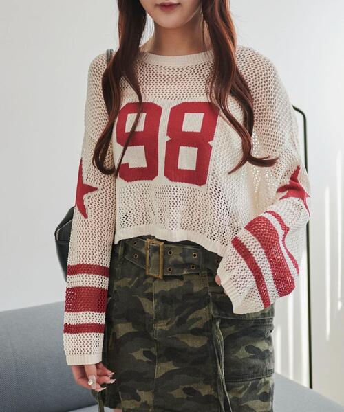 WEGO(ウィゴー)の「WEGO/ナンバリングメッシュショートニット(ニット/セーター・レディース・レッド/ブラック・FREE)」の2枚目の写真