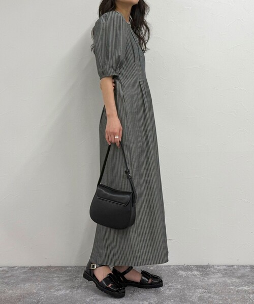 fredy emue（フレディエミュ）の「【atelier brugge/アトリエブルージュ】 グルカサンダル（サンダル・レディース・オフホワイト/ブラック・M/L）」の7枚目の写真