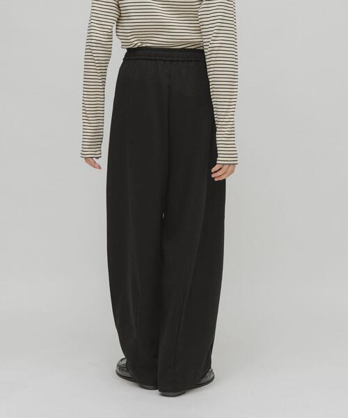 KBF（ケイビーエフ）の「カーブスウェットパンツ（その他パンツ・レディース・ネイビー/グレー/ブラック/ブラウン・ONE）」の12枚目の写真