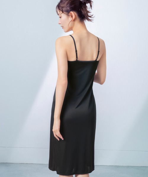 WING（ウイング）の「「シンクロブラワンピ」　カップ付きワンピース（インナーウェア/肌着・レディース・ブラック/チャコール/ブラウン・M/L/LL）」の9枚目の写真