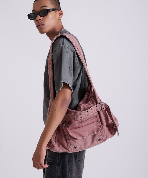 ANDER HUNK（アンダーハンク）の「Overdyed Denim Bag/オーバーダイデニムバッグ（ショルダーバッグ・メンズ・バーガンディー/ブラック・FREE）」の8枚目の写真