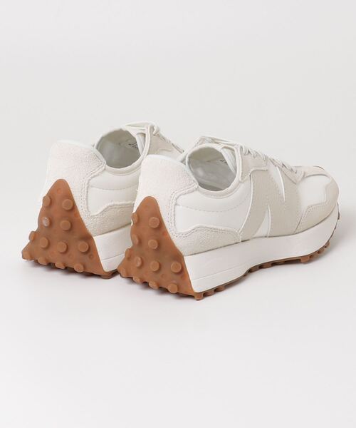 NEW BALANCE(ニューバランス)の「ニューバランス New Balance 327_(スニーカー・レディース・ホワイト・23.0cm/23.5cm/24.0cm/24.5cm/25.0cm)」の2枚目の写真